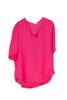 Blusa fucsia in raso con scollo a V